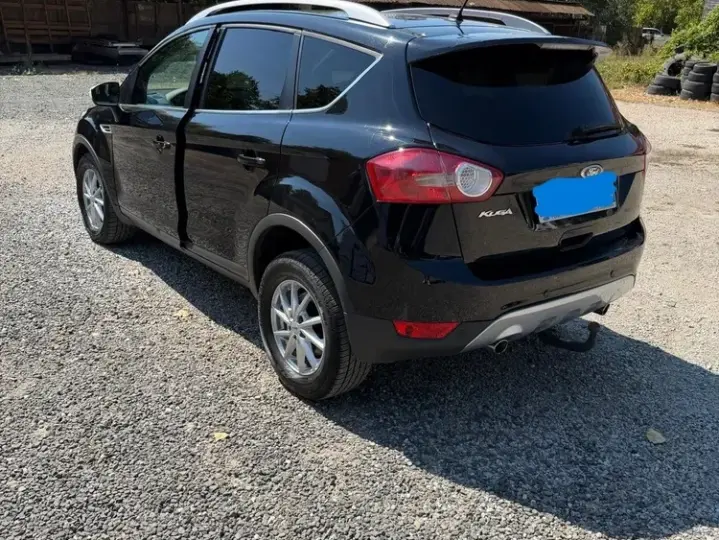 Ford Kuga I 2.0 TDCi 4WD Powershift Titanium