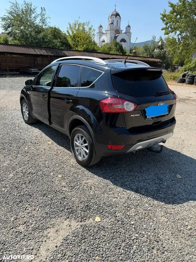 Ford Kuga I 2.0 TDCi 4WD Powershift Titanium — imagine 3