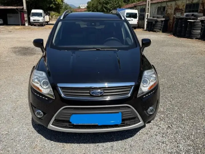 Ford Kuga I 2.0 TDCi 4WD Powershift Titanium