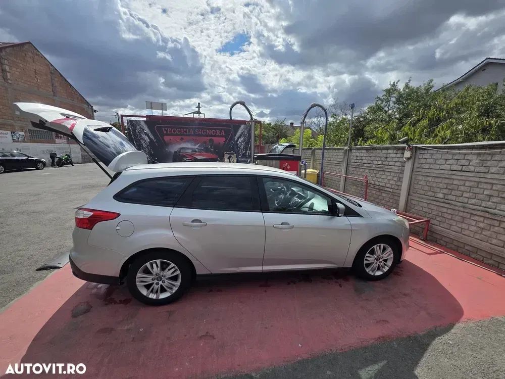 Ford Focus MK3 1.6 TDCI DPF Titanium — imagine 5