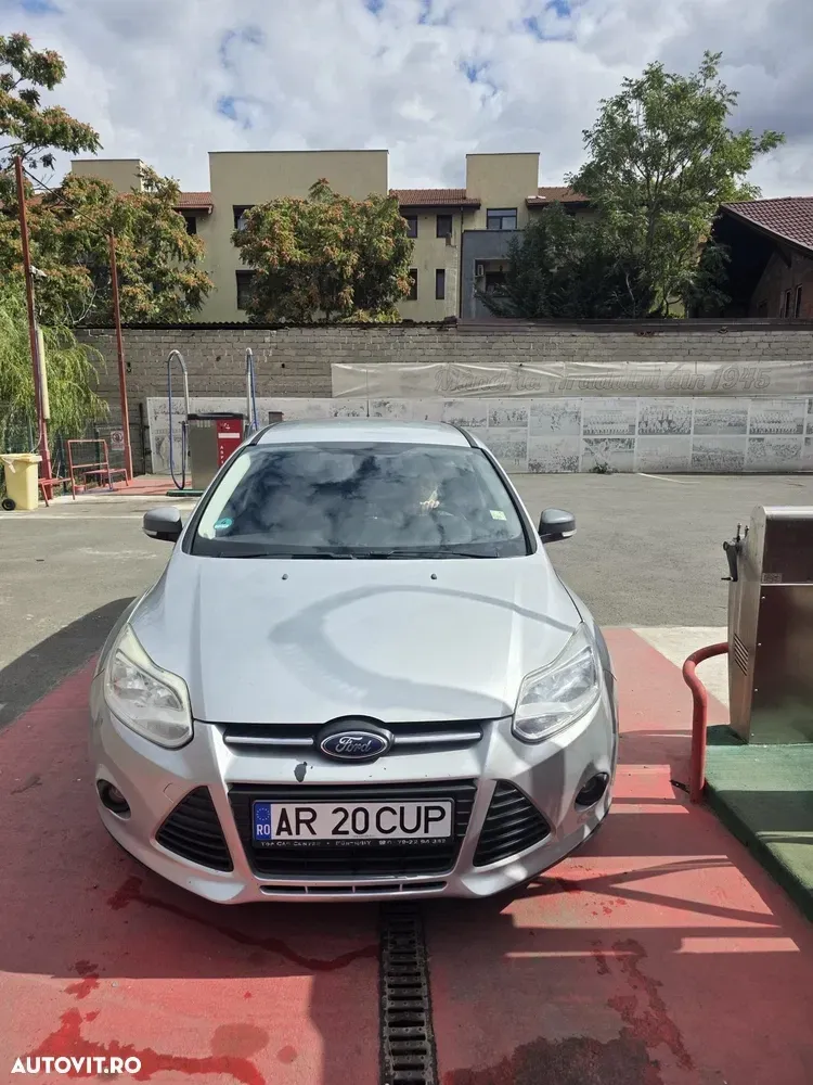 Ford Focus MK3 1.6 TDCI DPF Titanium — imagine 2