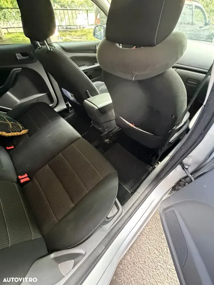 Ford Focus MK2 — imagine 4