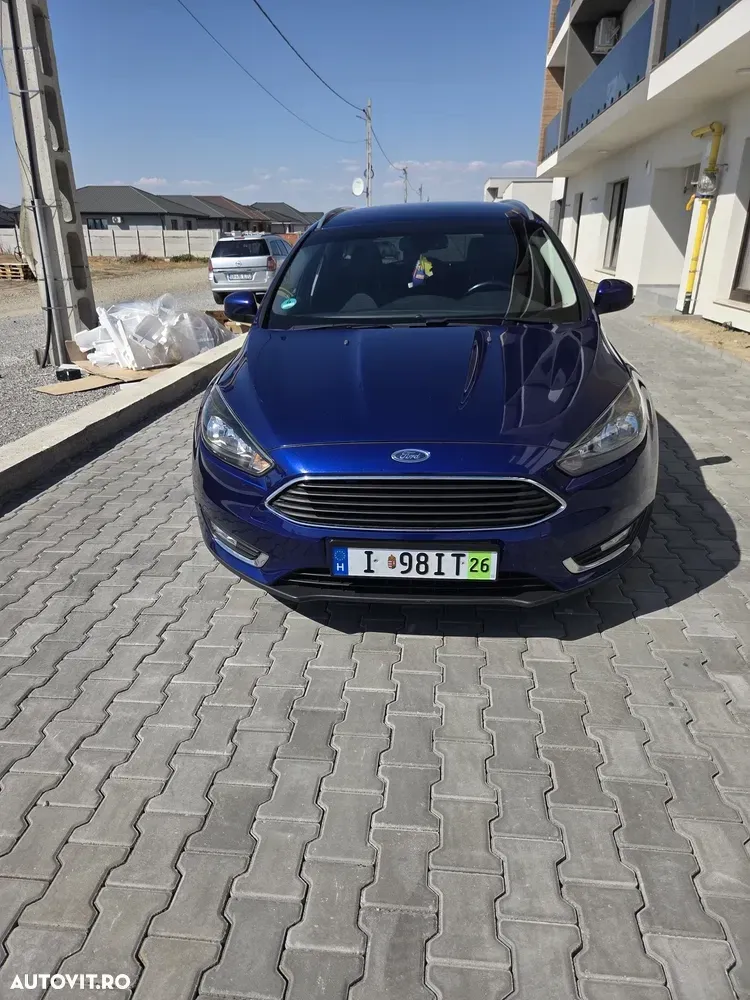 Ford Focus — imagine 3