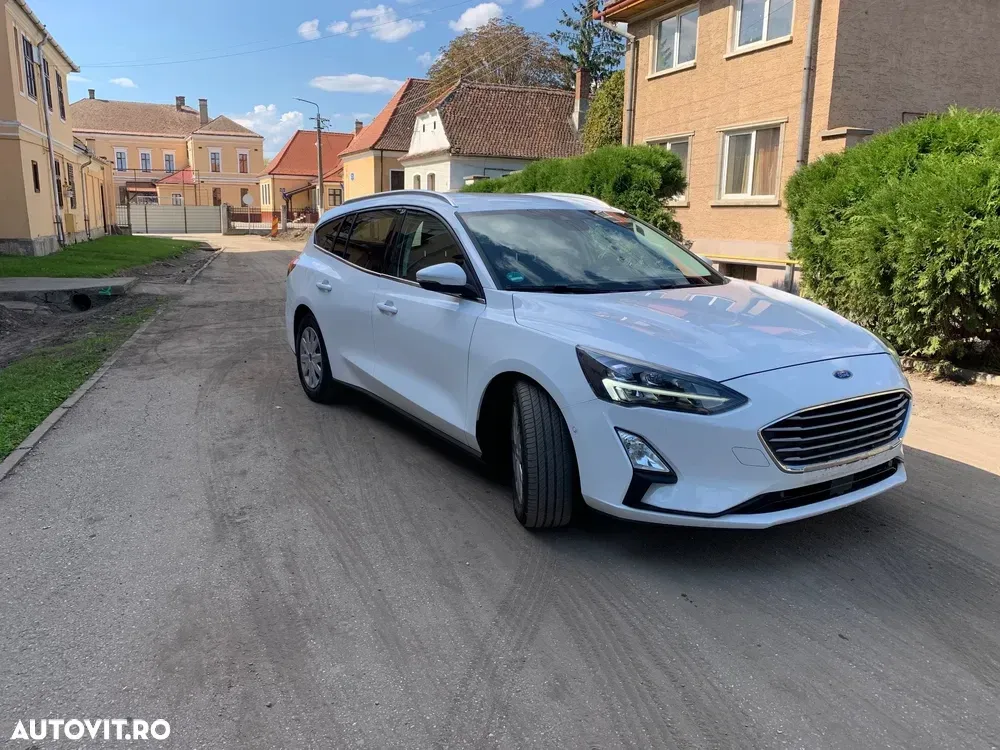 Ford Focus MK4 — imagine 2