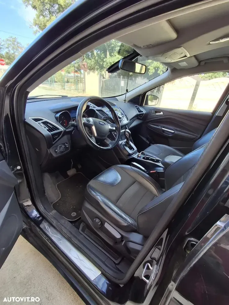Ford Kuga 2.0 TDCi Powershift 4WD Titanium — imagine 5