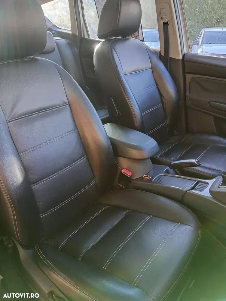 Ford Kuga I 2.0L TDCi DPF Titanium — imagine 4