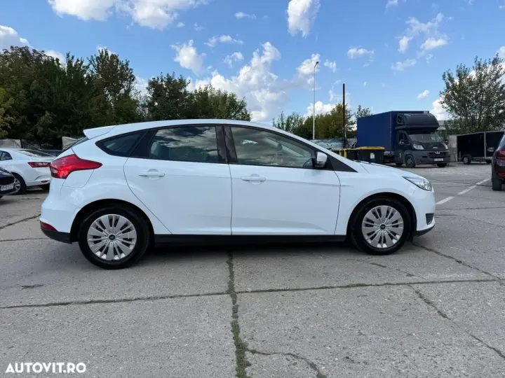 Ford Focus MK3 1.6 TDCI DPF Trend