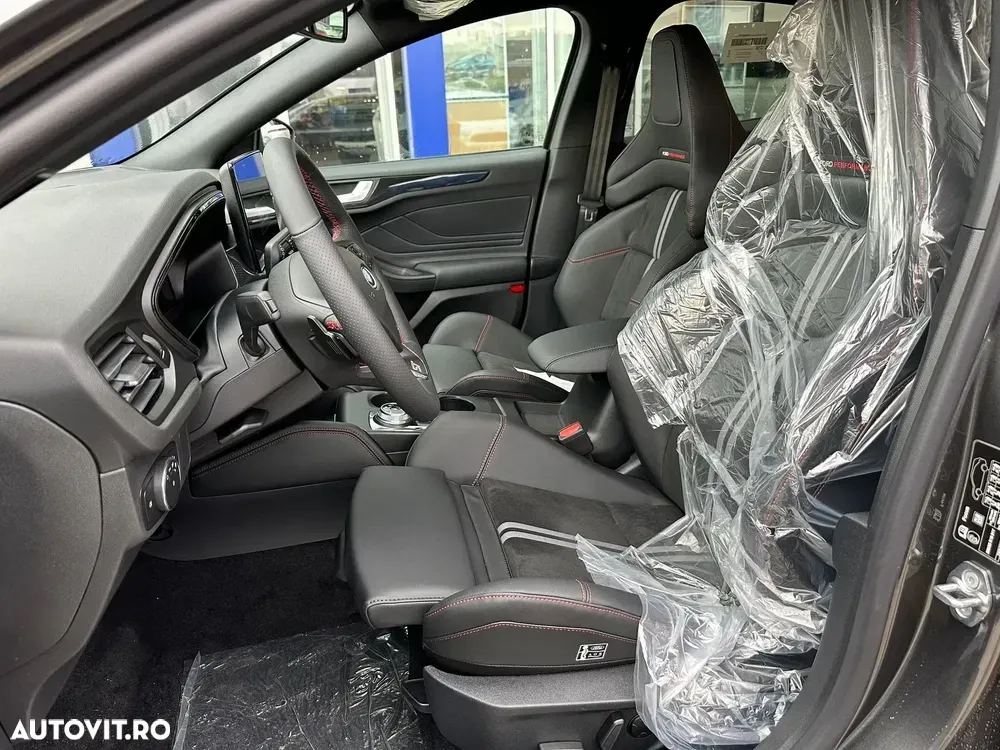 Ford Focus 2.3 Ecoboost 7DCT ST X — imagine 3