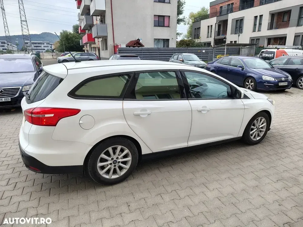 Ford Focus MK3 — imagine 3