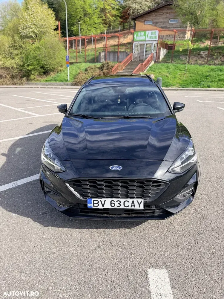 Ford Focus MK4 1.0 EcoBoost ST Line Business — imagine 3