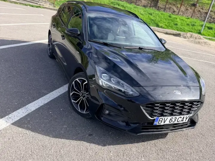Ford Focus MK4 1.0 EcoBoost ST Line Business