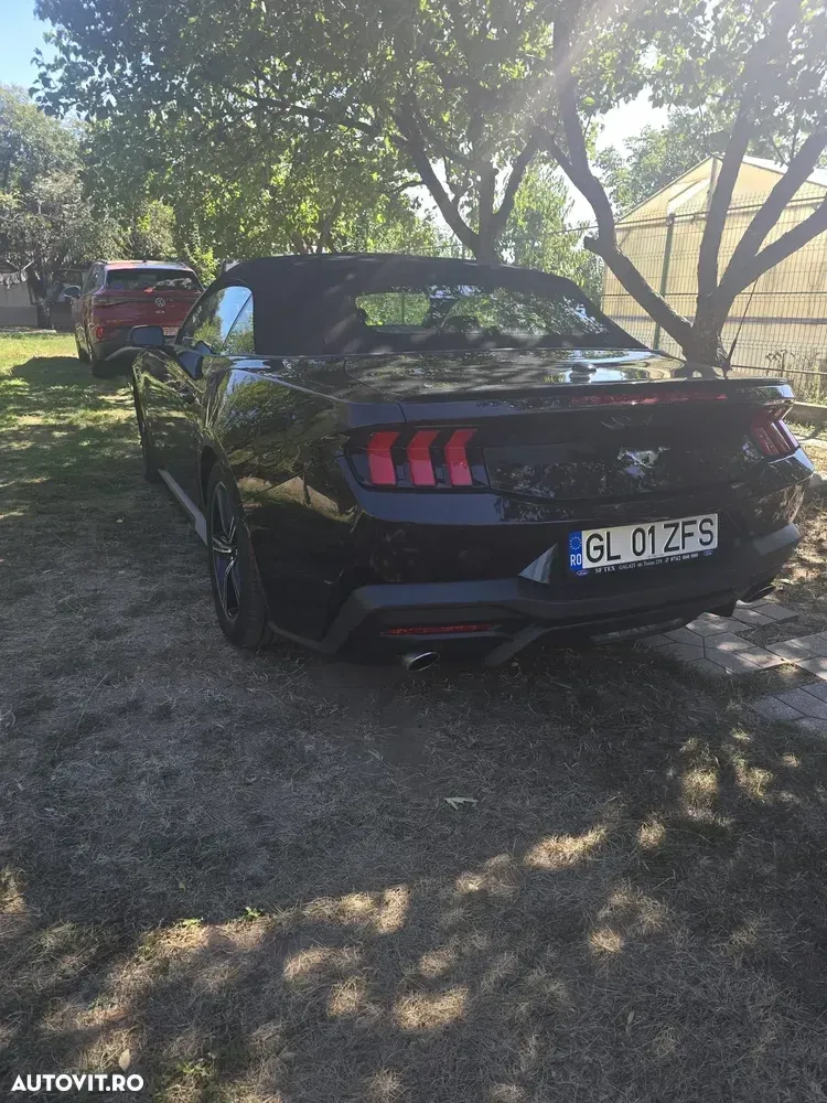 Ford Mustang VI — imagine 3