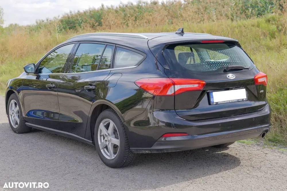 Ford Focus MK4 1.5 EcoBlue Titanium — imagine 4
