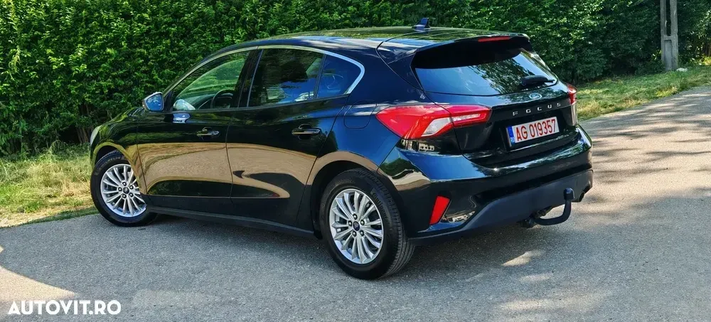 Ford Focus MK4 1.5 EcoBlue Titanium Business — imagine 3