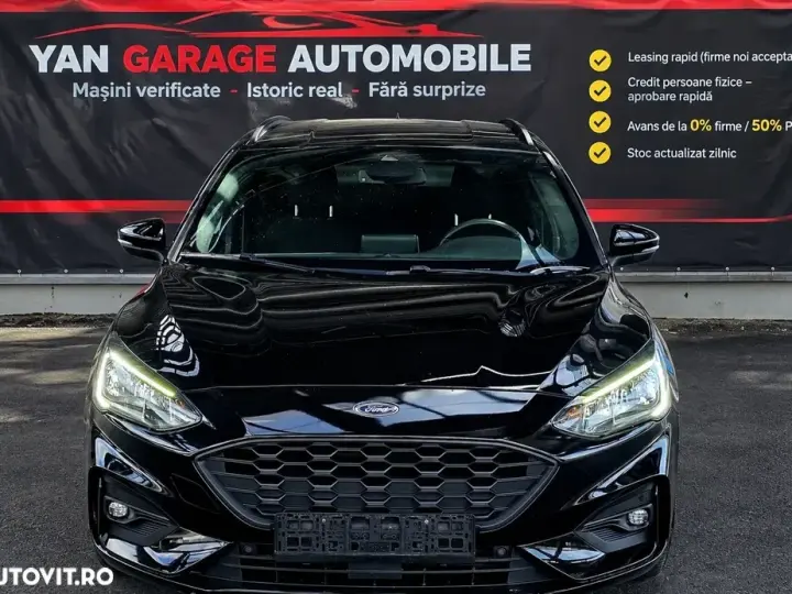 Ford Focus 1.5 EcoBoost Start-Stopp-System ST-LINE