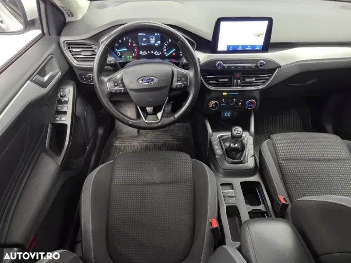 Ford Focus MK4 1.0 EcoBoost Connected