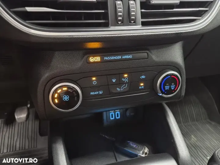 Ford Focus MK4 1.0 EcoBoost Connected
