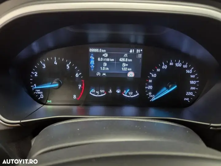 Ford Focus MK4 1.0 EcoBoost Connected