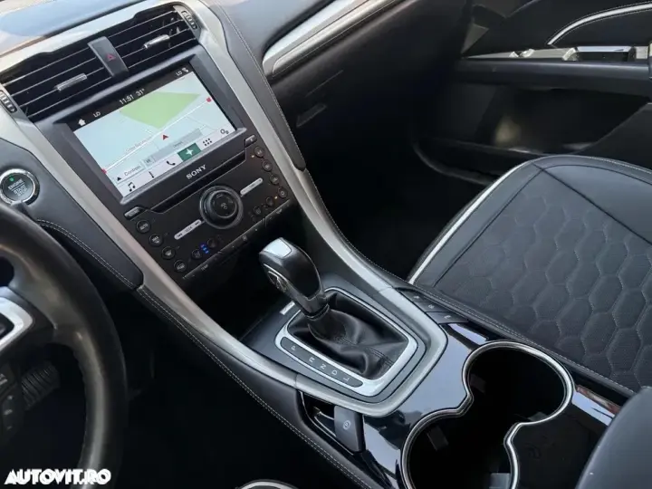 Ford Mondeo IV 2.0 HEV Vignale