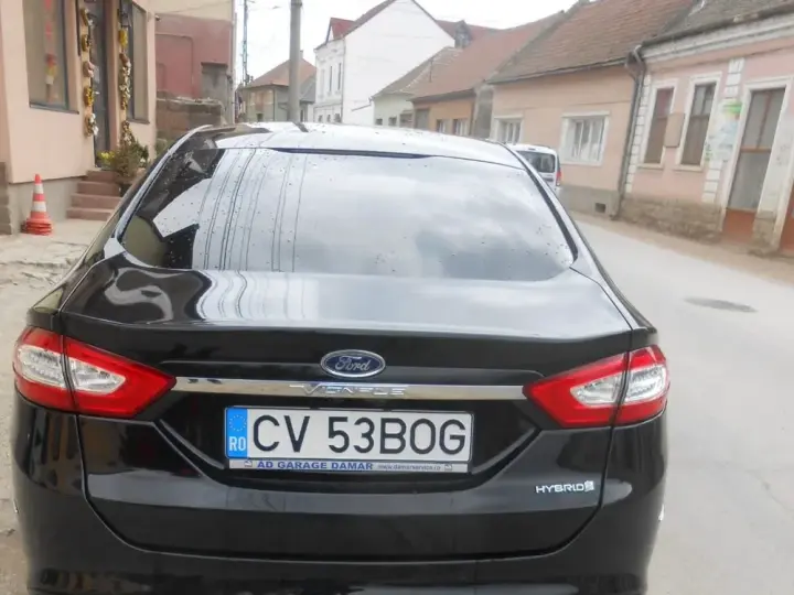 Ford Mondeo IV 2.0 HEV Vignale