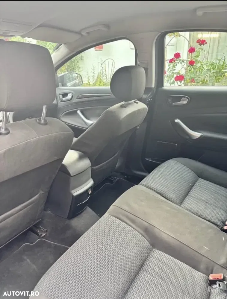 Ford Mondeo III 2.0 TDCI Ghia — imagine 5