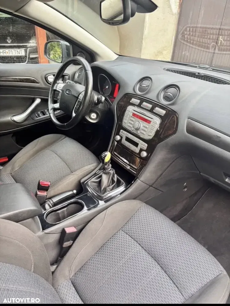 Ford Mondeo III 2.0 TDCI Ghia — imagine 3