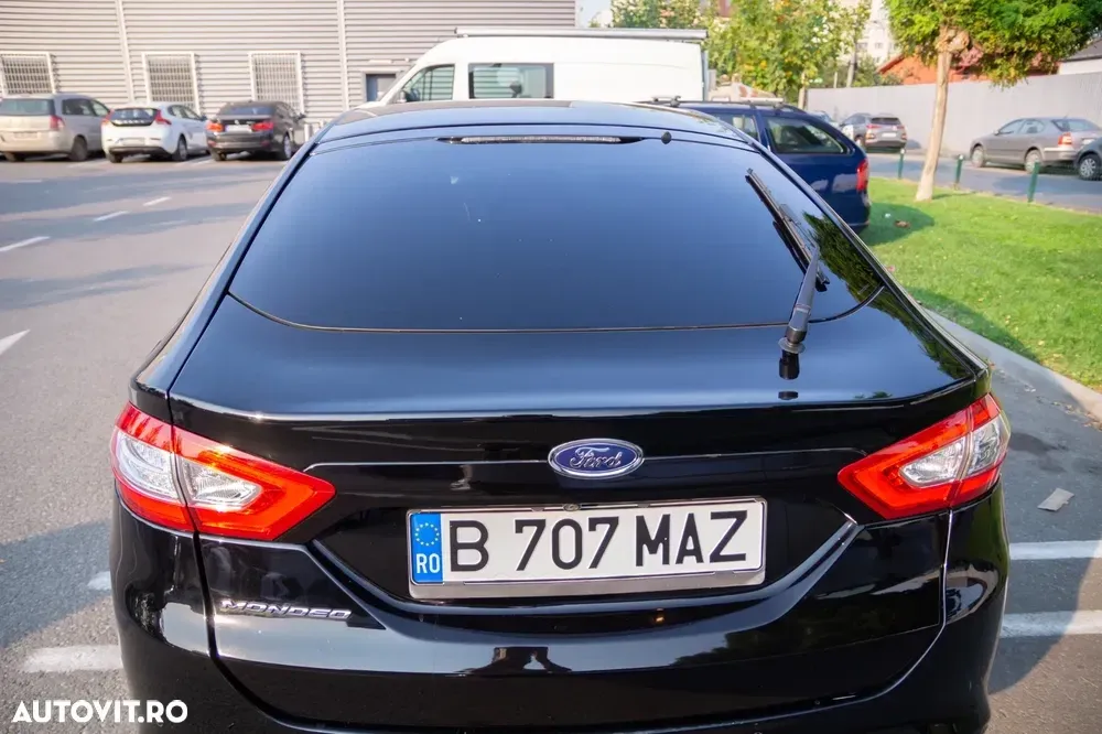 Ford Mondeo IV 2.0 TDCI PowerShift Titanium — imagine 6
