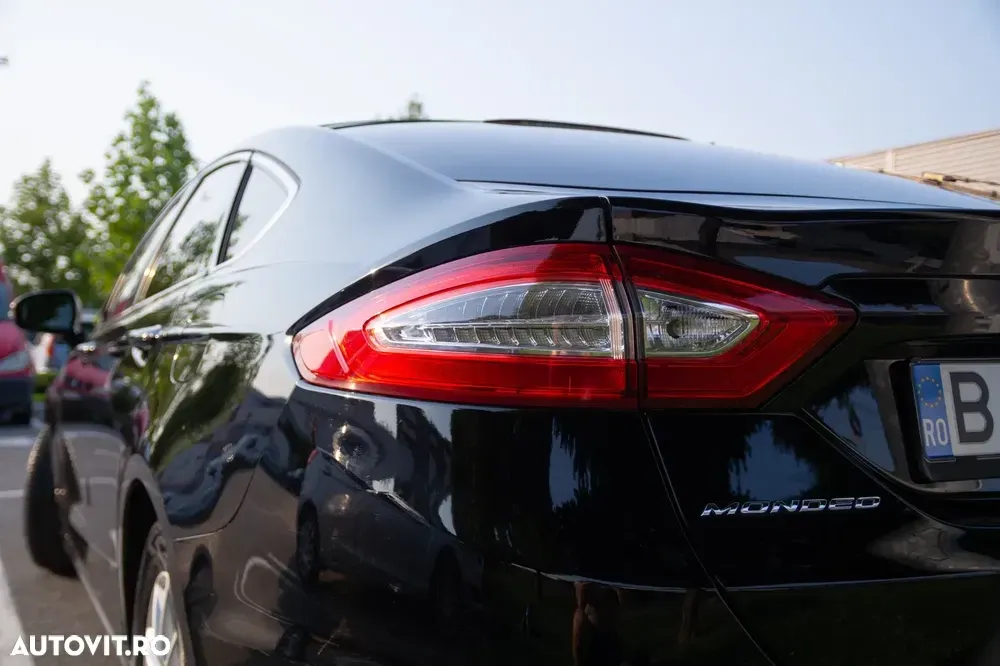 Ford Mondeo IV 2.0 TDCI PowerShift Titanium — imagine 5