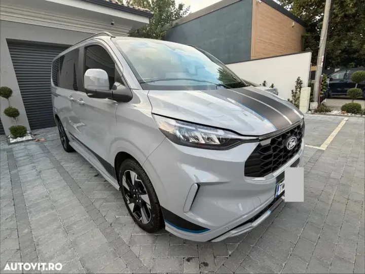 Ford Tourneo Custom Bus 320L 2.0 EcoBlue 170 CP 8AT L2H1 AWD Sport