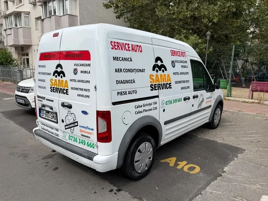 Ford Transit Connect — imagine 3