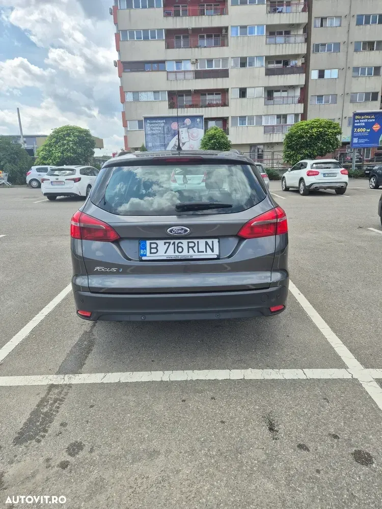 Ford Focus MK3 1.5 TDCi DPF Start-Stopp-System Business — imagine 5