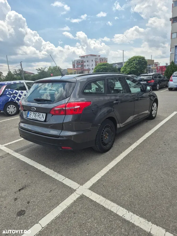 Ford Focus MK3 1.5 TDCi DPF Start-Stopp-System Business — imagine 6