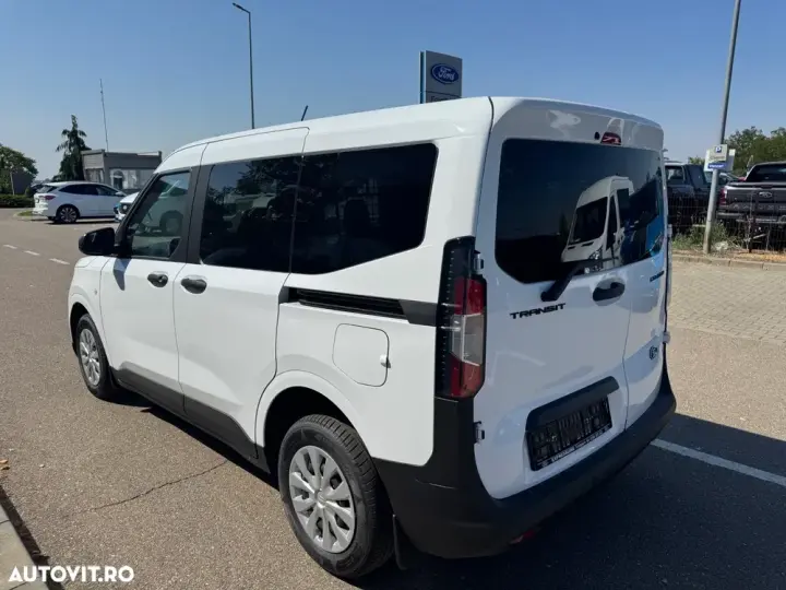 Ford Courier