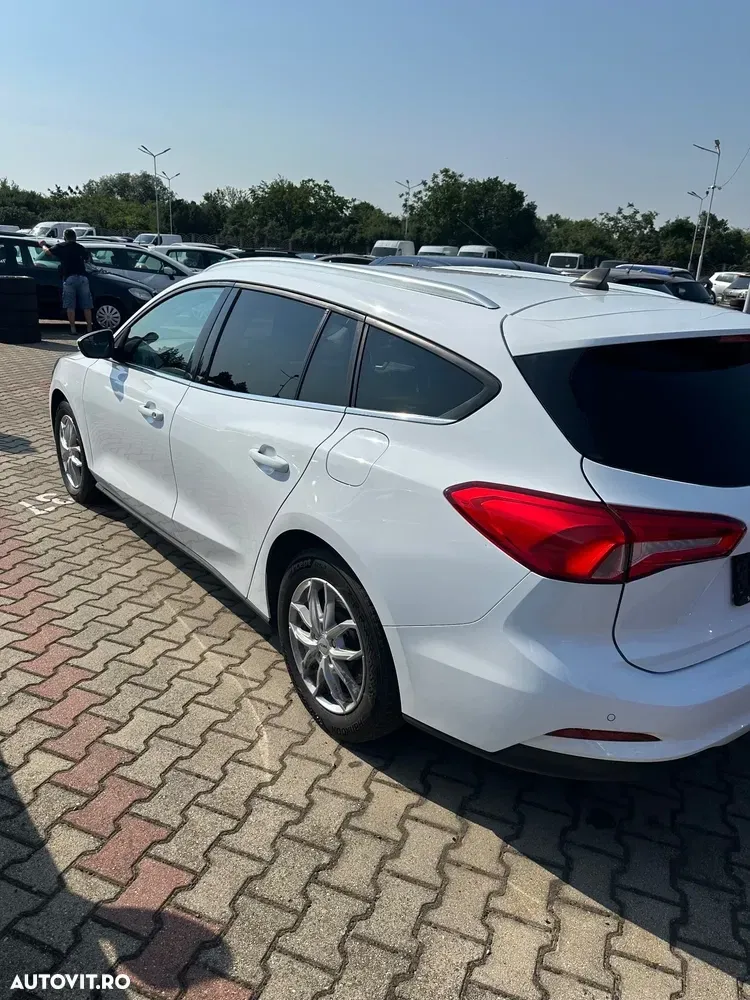 Ford Focus MK4 1.5 EcoBlue Start-Stopp-System COOL&CONNECT — imagine 4