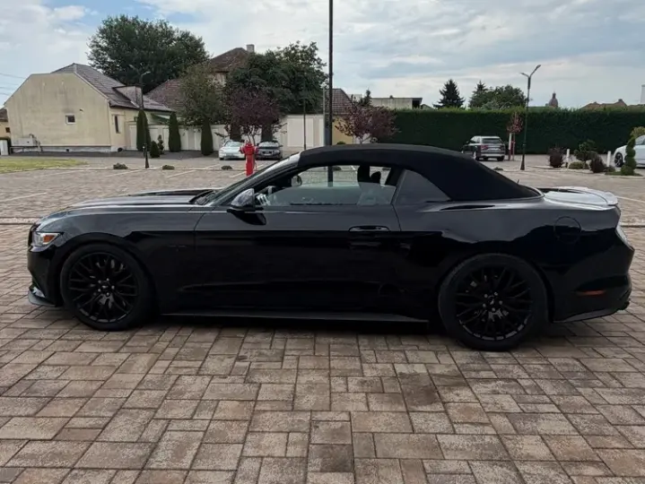 Ford Mustang VI