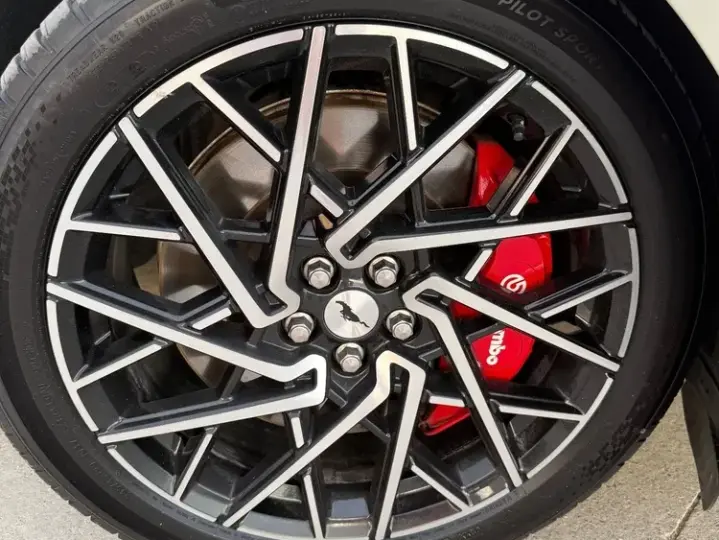 Ford Mustang Mach-E AWD 358 kW 91 kWh GT