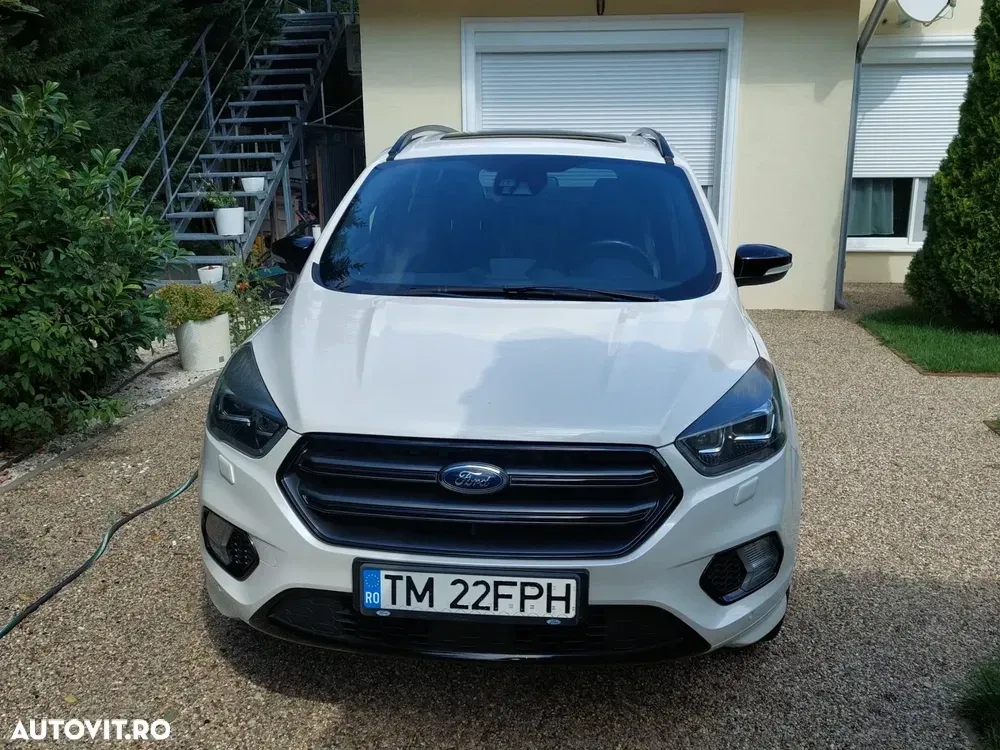 Ford Kuga — imagine 3