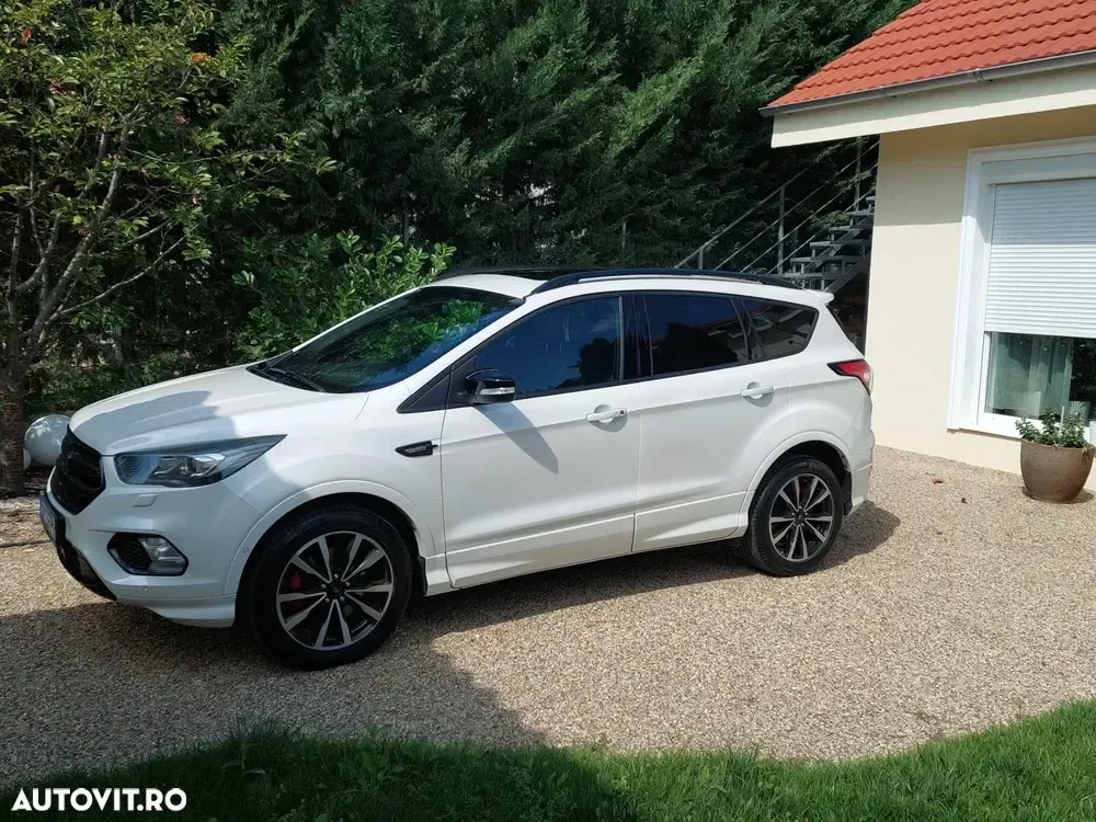 Ford Kuga — imagine 5
