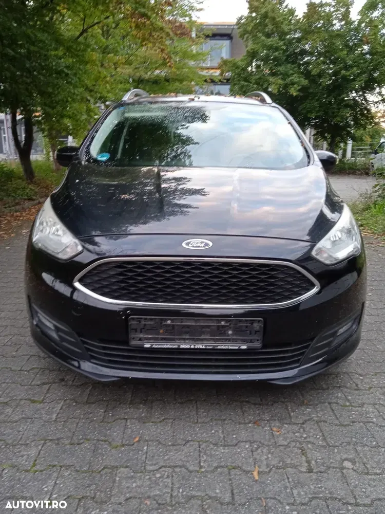 Ford Grand C-Max 1.0 Ecoboost Start Stop Titanium — imagine 3