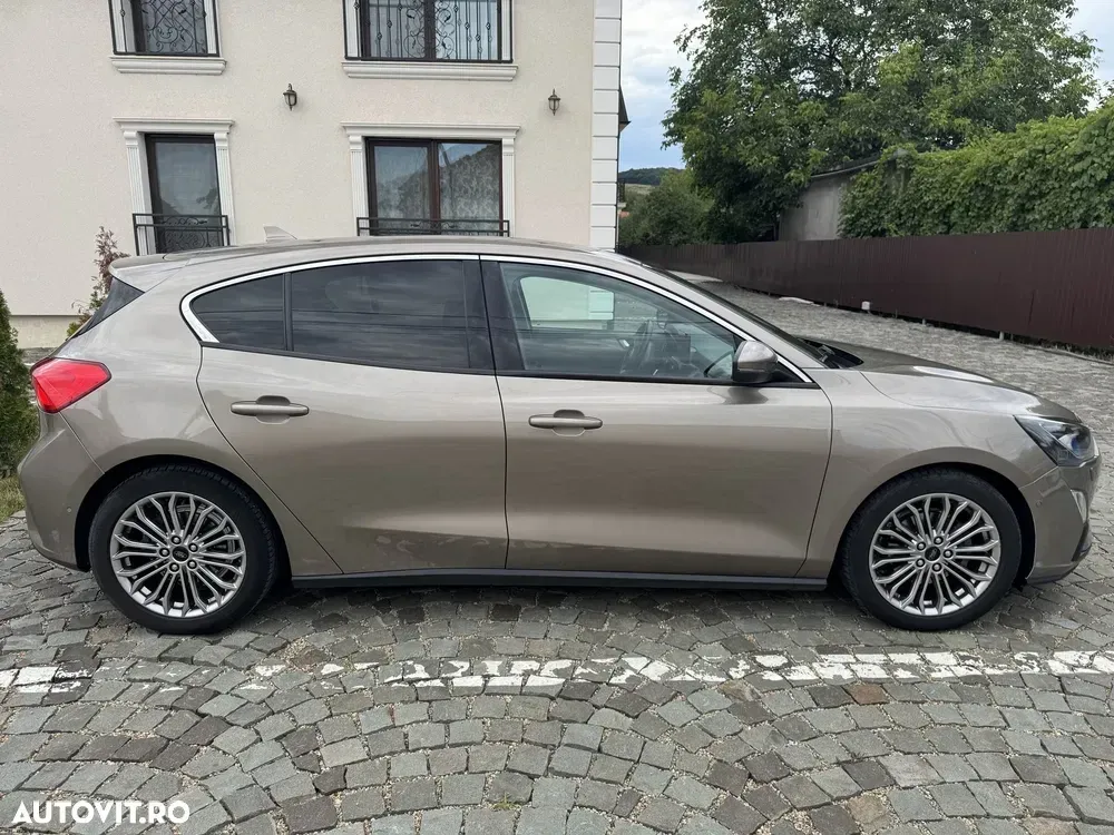 Ford Focus MK4 1.5 EcoBlue Titanium X — imagine 3