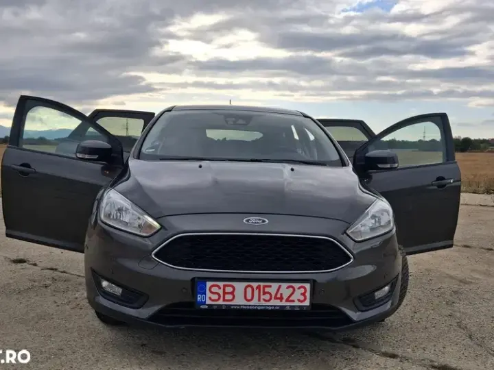 Ford Focus 1.0 EcoBoost Start-Stopp-System COOL&CONNECT