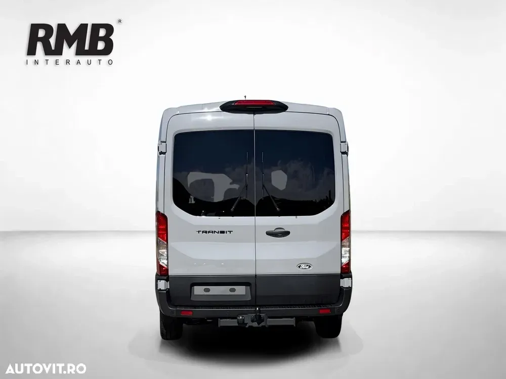 Ford Transit — imagine 4