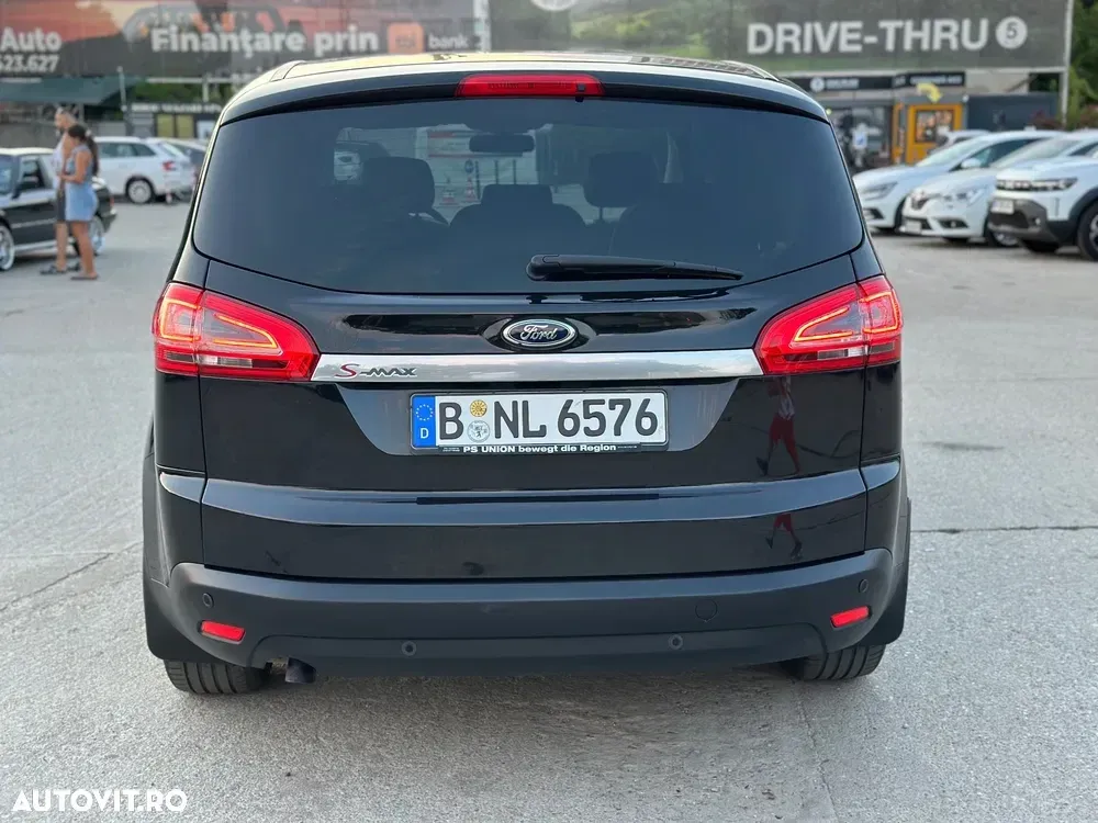 Ford S-Max 2.0 TDCi Powershift Titanium — imagine 4