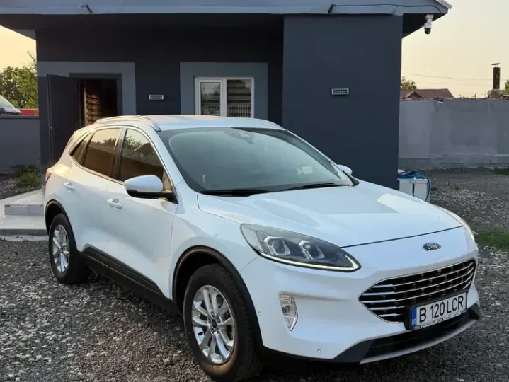 Ford Kuga III 2.0 EcoBlue A8 AWD Titanium X