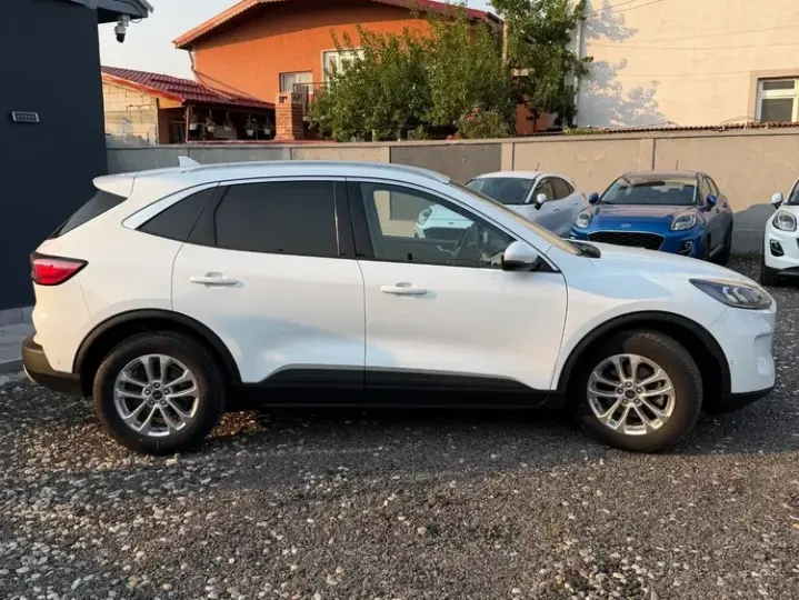Ford Kuga III 2.0 EcoBlue A8 AWD Titanium X