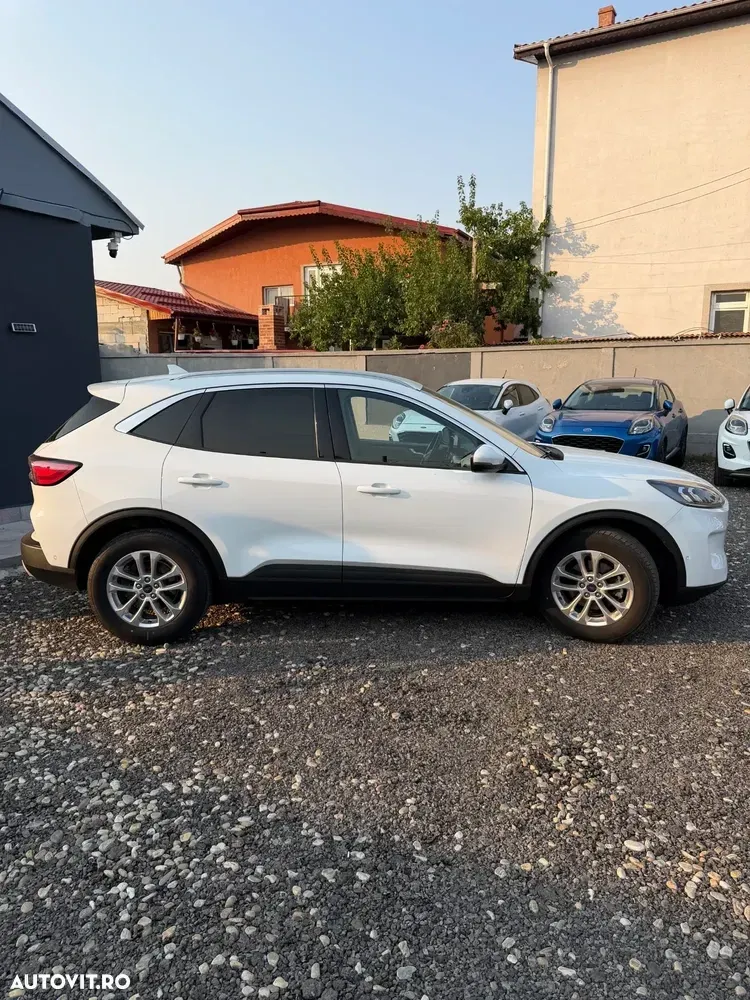Ford Kuga III 2.0 EcoBlue A8 AWD Titanium X — imagine 5