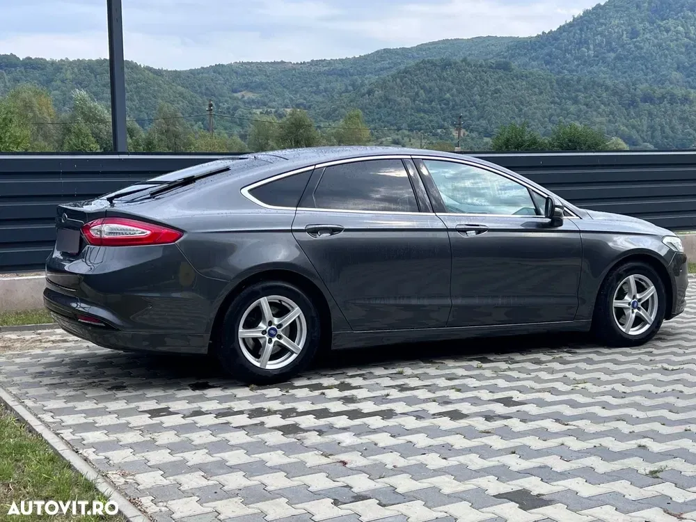 Ford Mondeo 2.0 TDCI PowerShift Trend — imagine 3