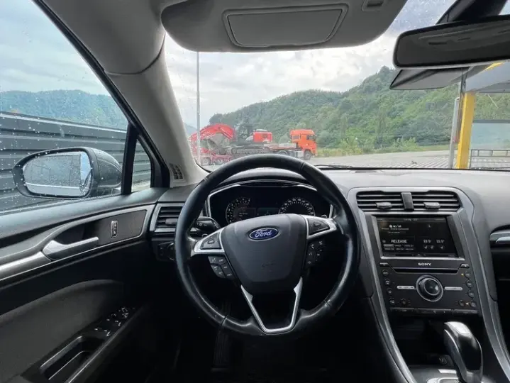 Ford Mondeo 2.0 TDCI PowerShift Trend