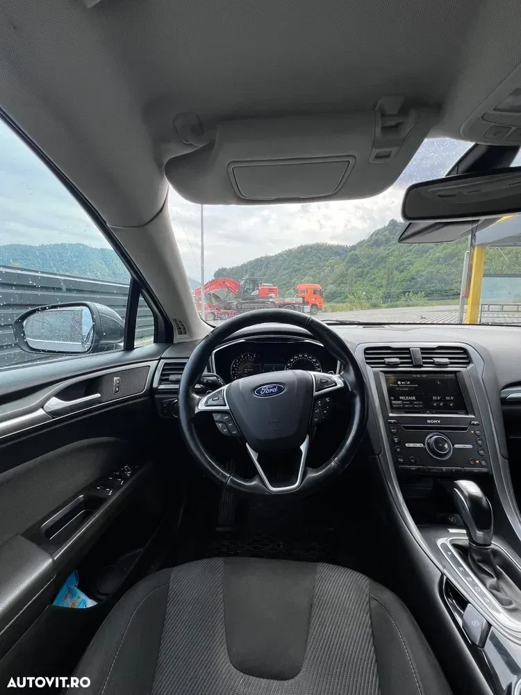 Ford Mondeo 2.0 TDCI PowerShift Trend — imagine 5