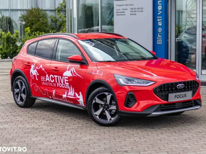 Ford Focus MK4 1.0 EcoBoost 6MT MHEV Active X